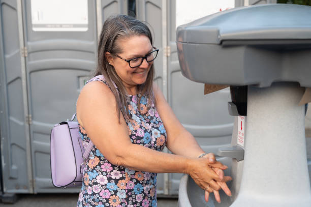 Best Portable sink rental  in Clay City, KY